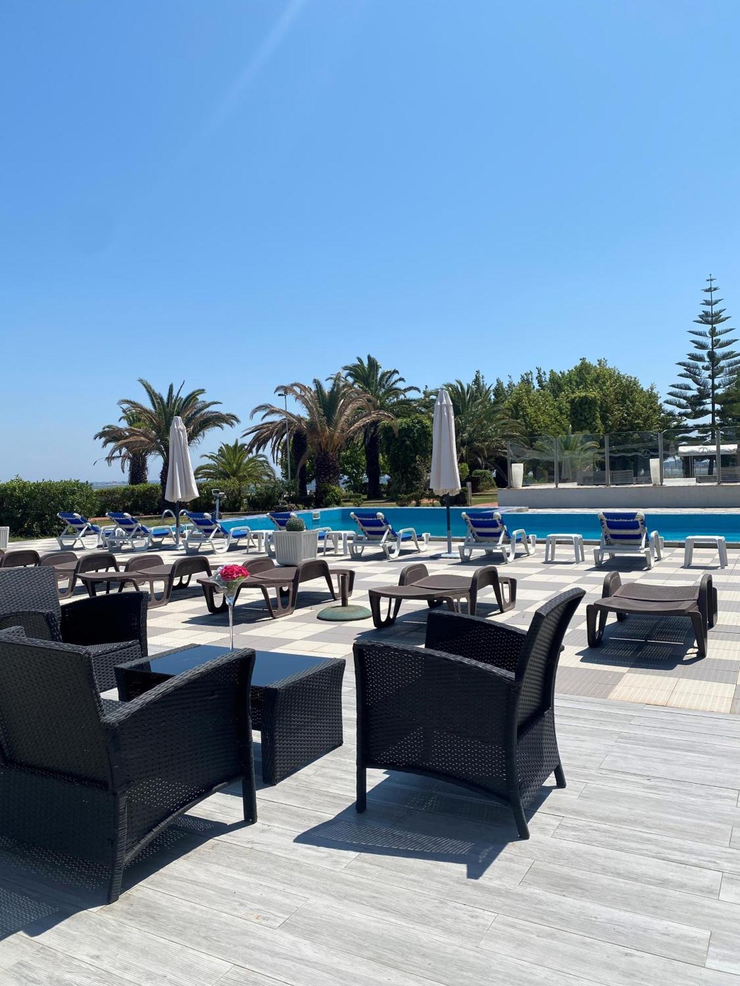 Riabela Inn Торейра Екстериор снимка